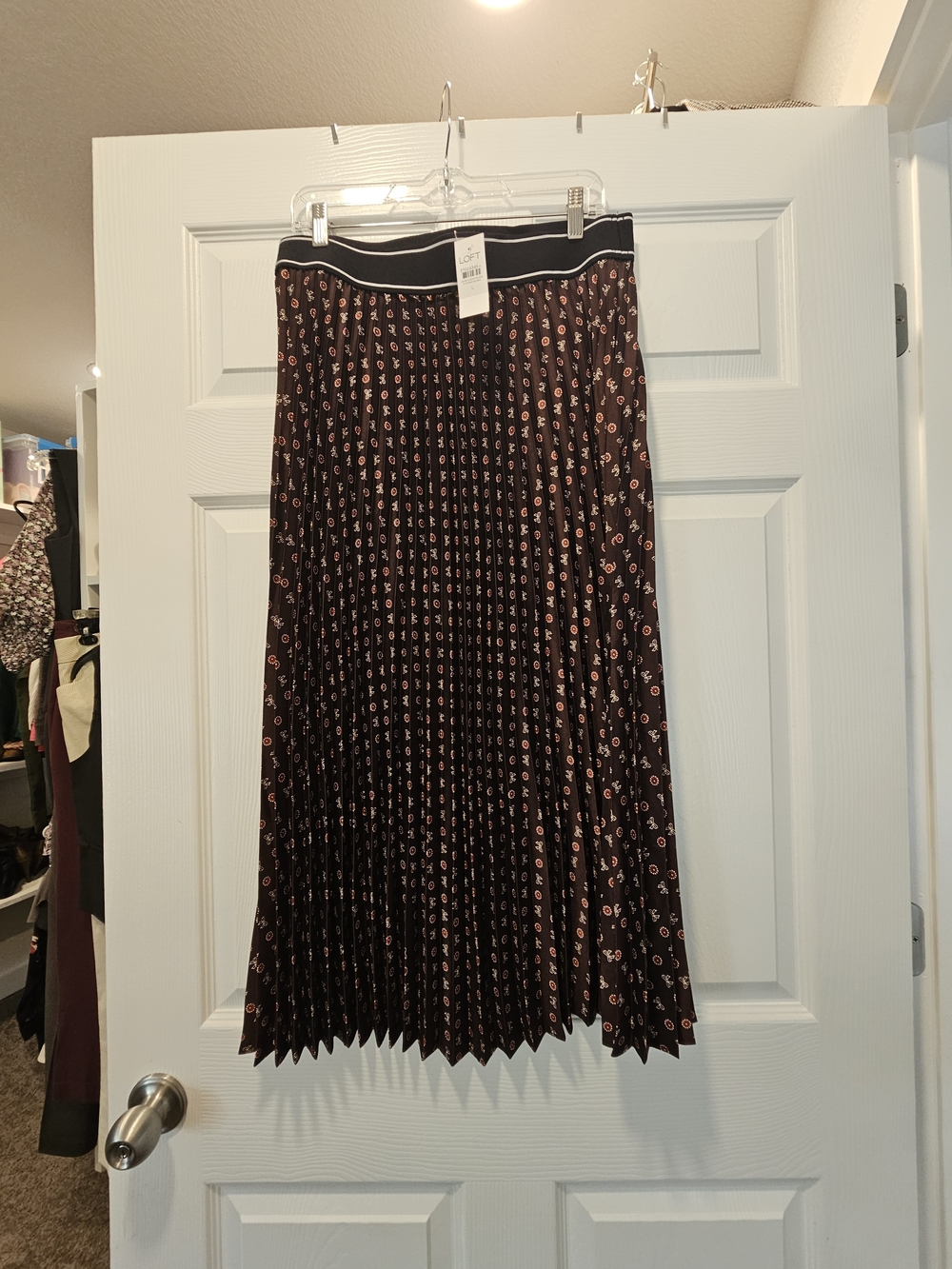 LOFT Brown Floral Pleated Midi Skirt - Brown